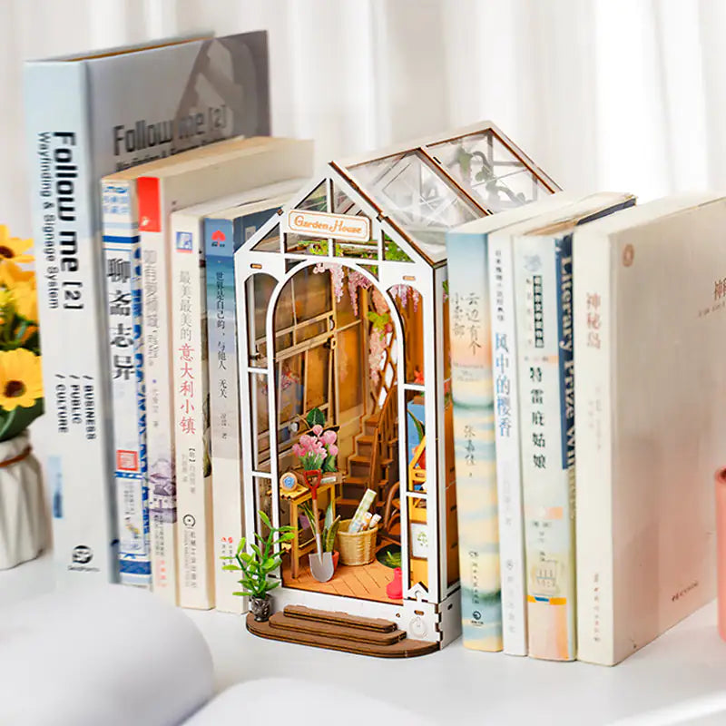 Garden House Book Scenery DIY Kit