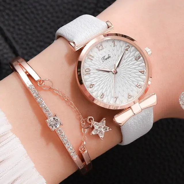 Luxury Magnetic Quartz Bracelet Watches Leather Sky Set