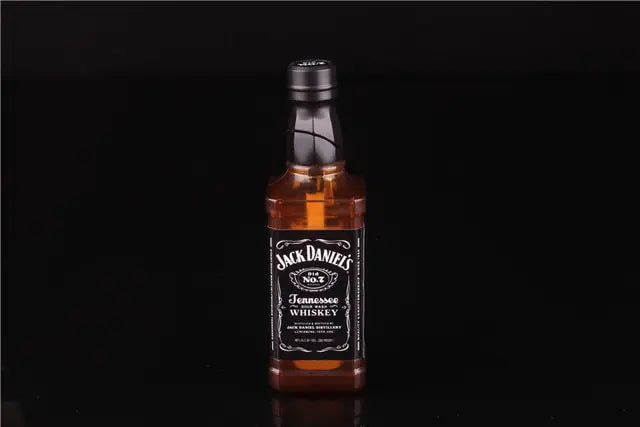 Whiskey Bottle Lighter Black Jack Daniel's