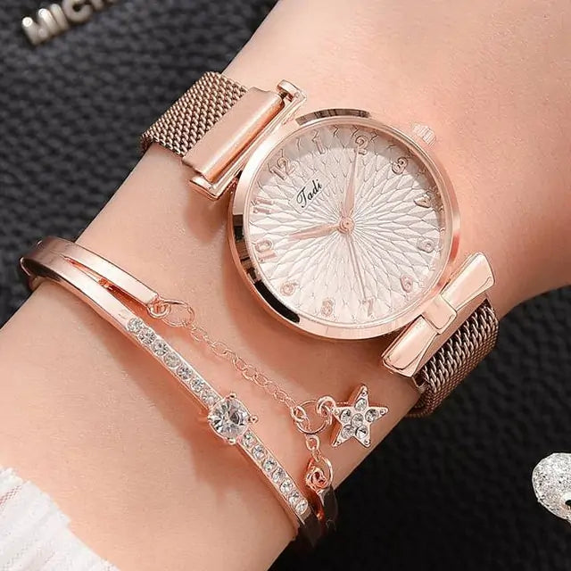 Luxury Magnetic Quartz Bracelet Watches Magnet Rose Set