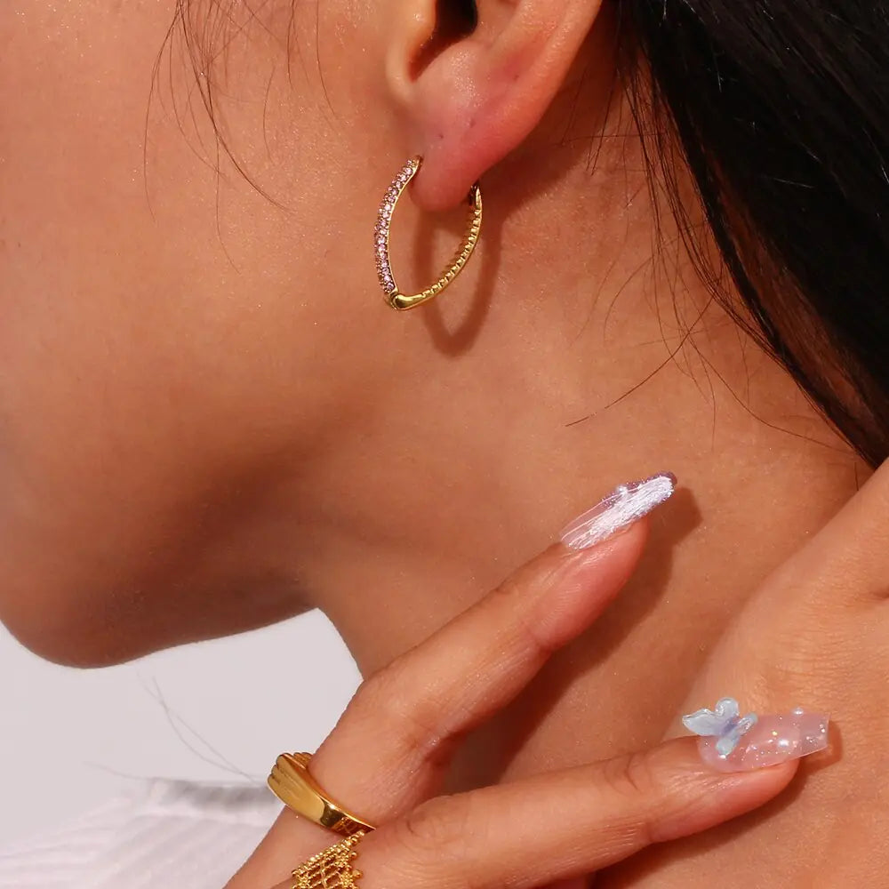 V-Shaped Crystal Pearl Earrings